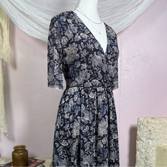 Soaked in Luxury Blue Floral V-Neck Midi Dress - Picture 3 of 5